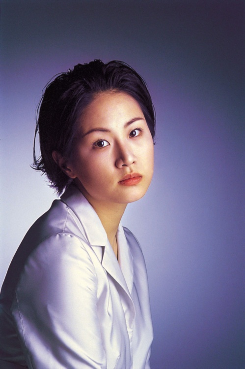  p>申恩庆(         ),1973年2月5日出生于韩国首尔,毕业于 a target=