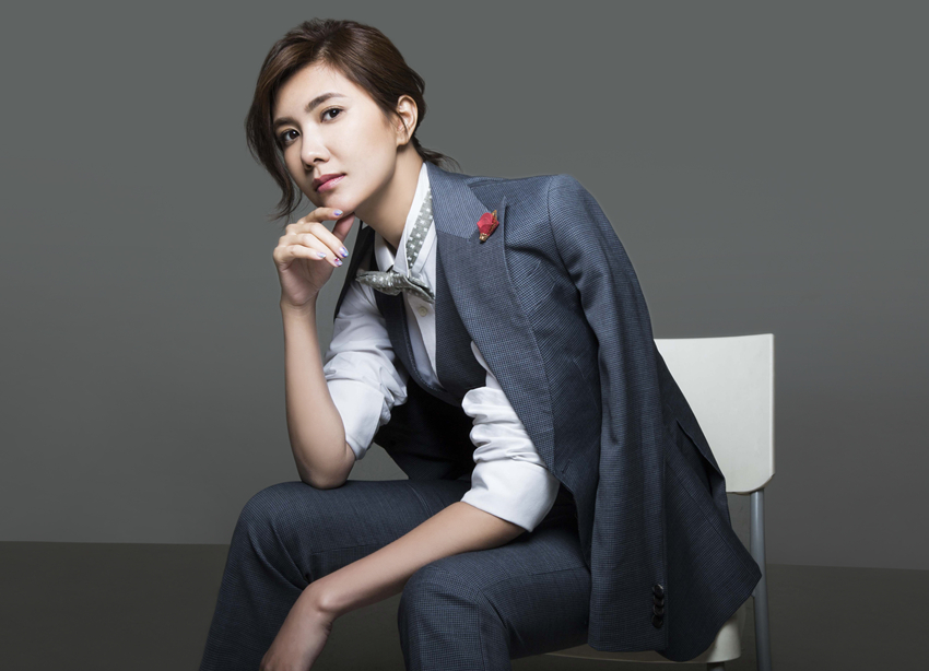  p>边潇潇,1981年10月6日出生于山西省运城市永济市,中国内地女演员