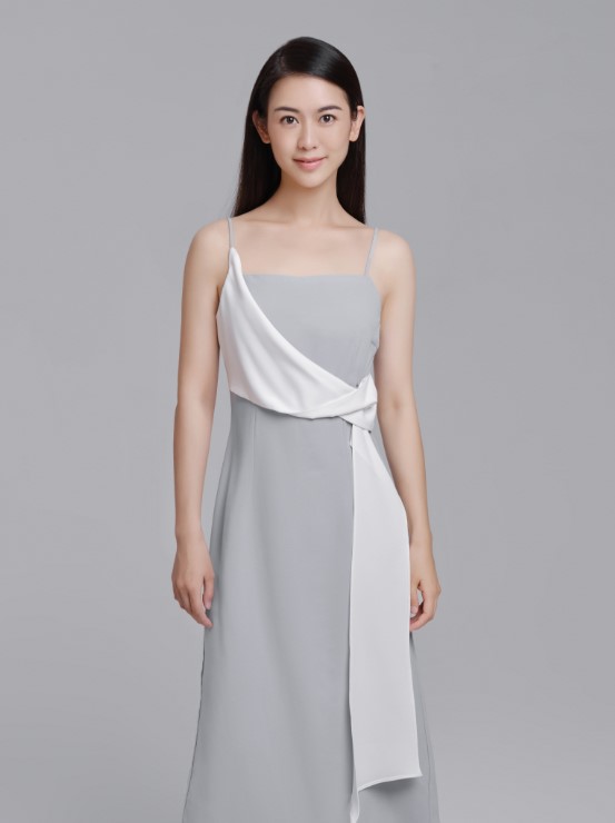  p>吴双(艺名:无双),女.