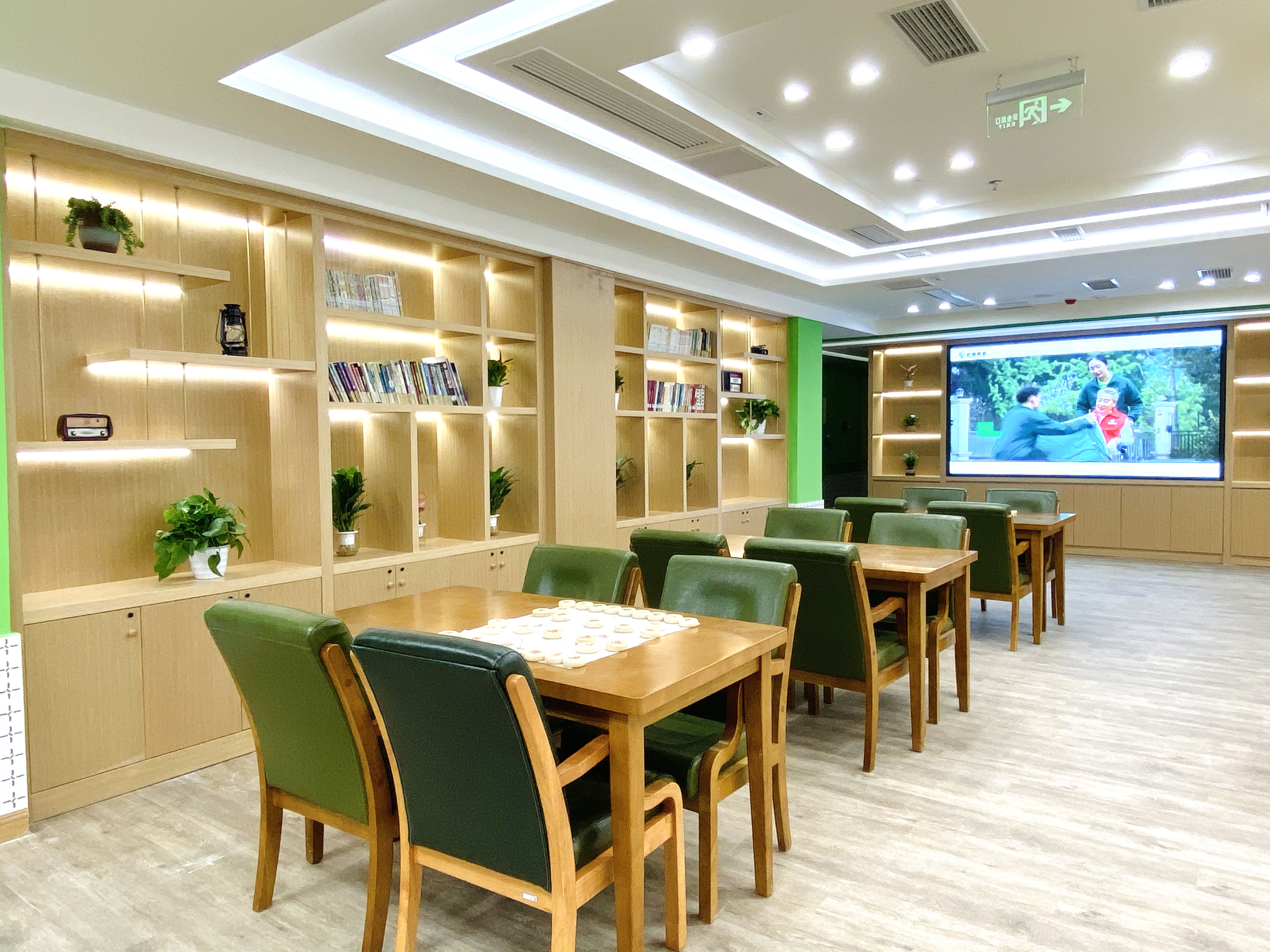 法定代表人罗建敏,公司经营范围包括:许可项目:养老服务产业推广,经营