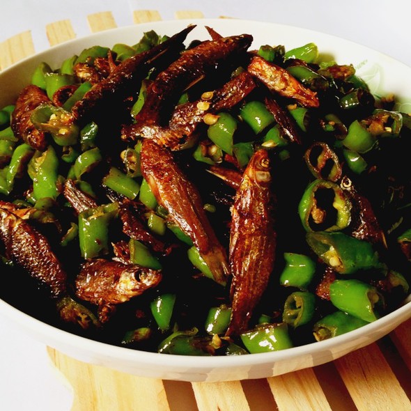 豆鼓青椒炒鱼干