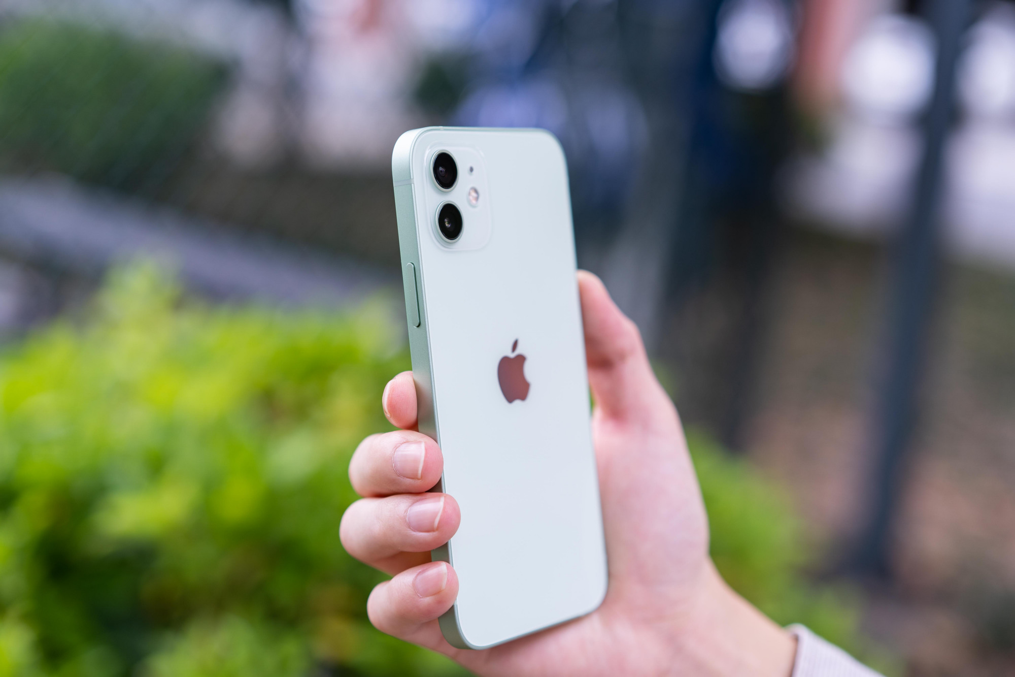 Iphone 12白买了 Iphone 13卖点确认 高刷屏 百科ta说