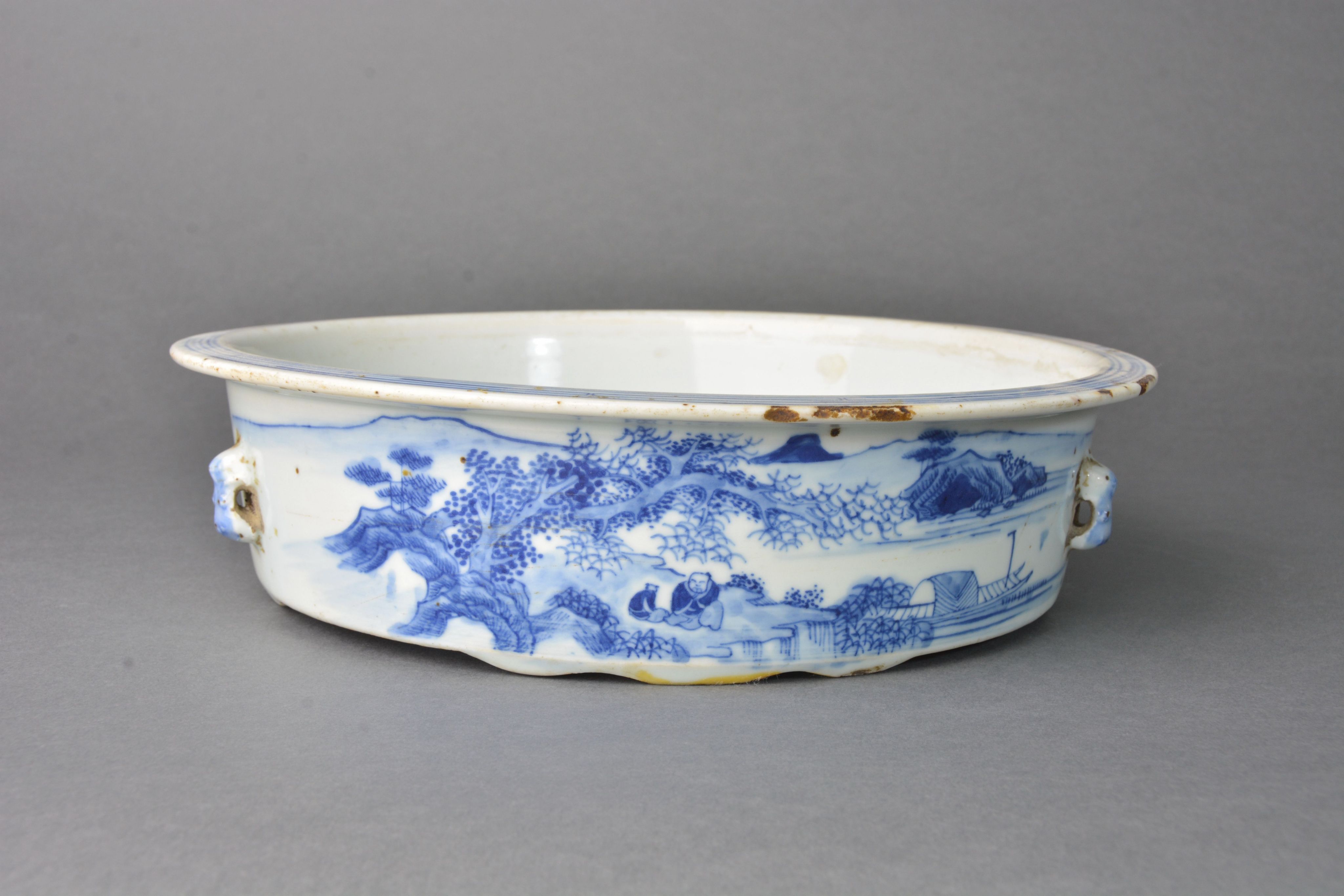 清乾隆青花纳凉泛舟图四系笔洗