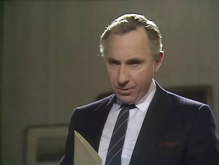 是，首相（英国1986年西德尼·洛特比与彼得·惠特莫尔联合执导的系列喜剧）_百度百科