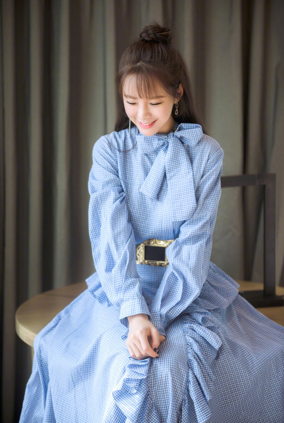  p>沈梦辰,1989年6月13日出生于湖南省湘西吉首市,毕业于 a target="