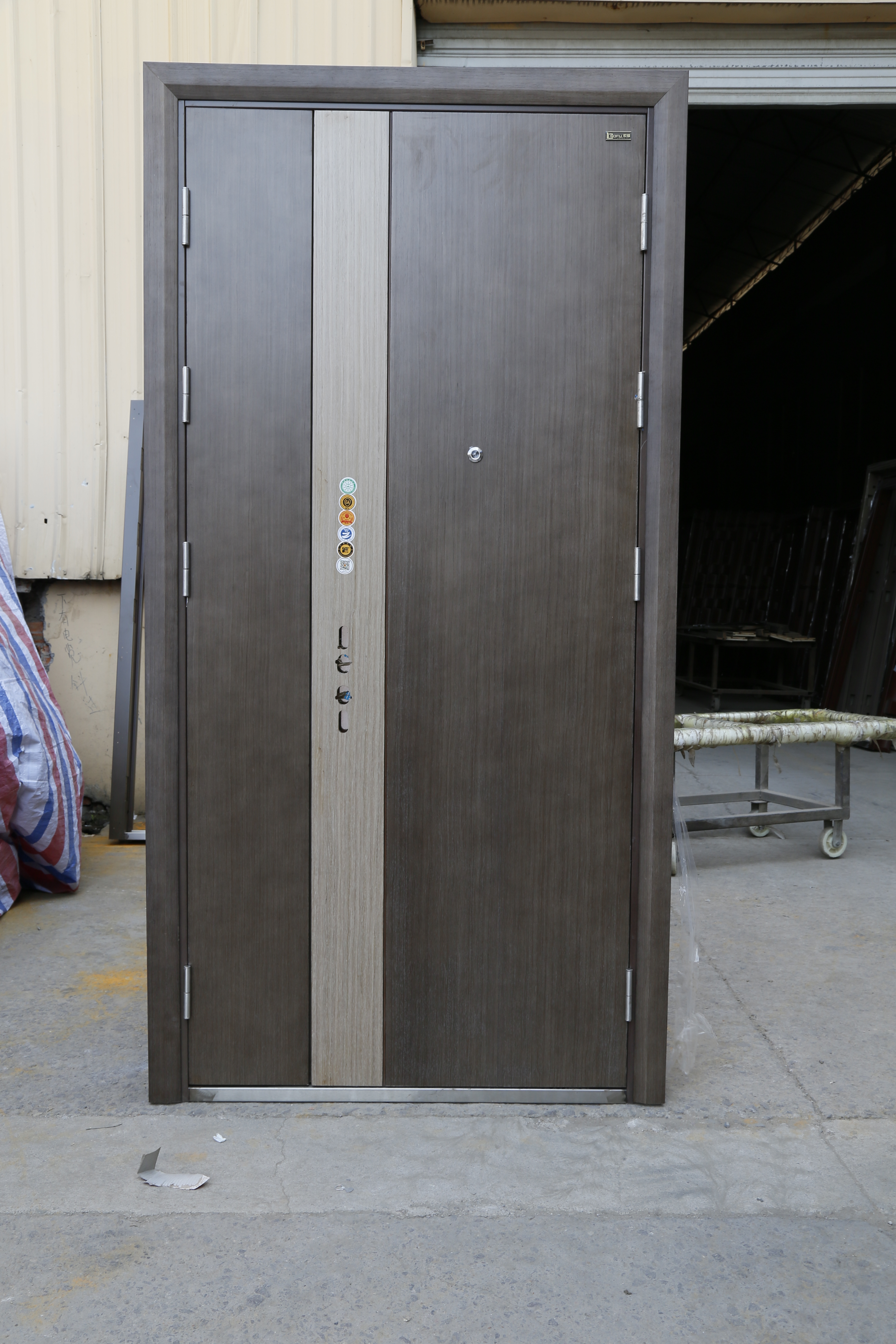  p>索福门业座落于浙江省永康市.