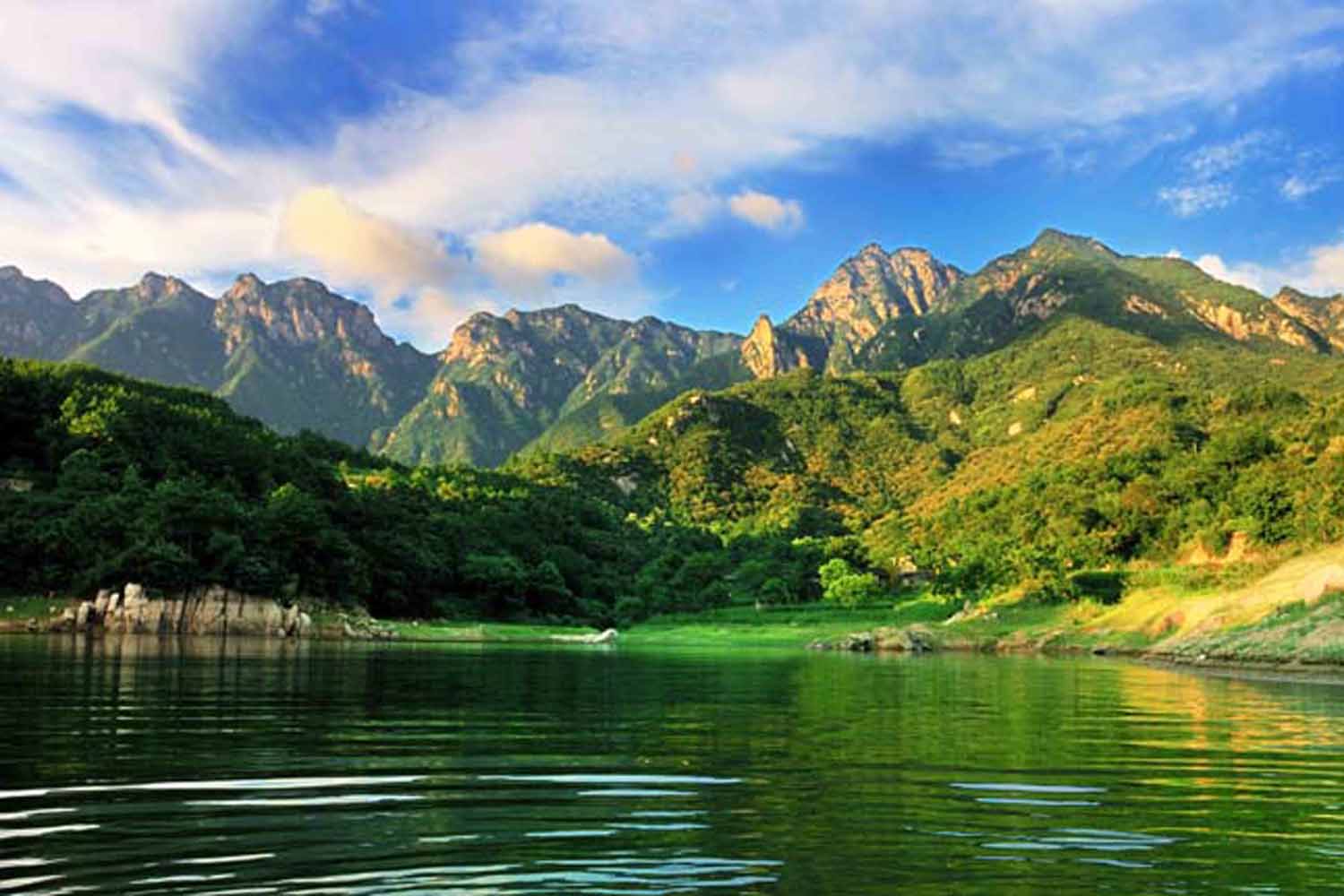 zrv7">梅仙镇,隶属于 a target="_blank" href="/item/湖南省/293174"