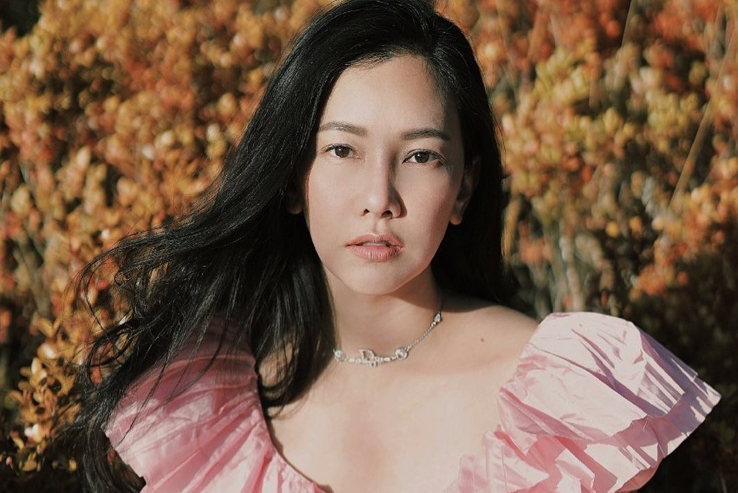  p>沃拉娜特·旺萨莞( i>noon /i>),1980年9月24日出生于泰国曼谷