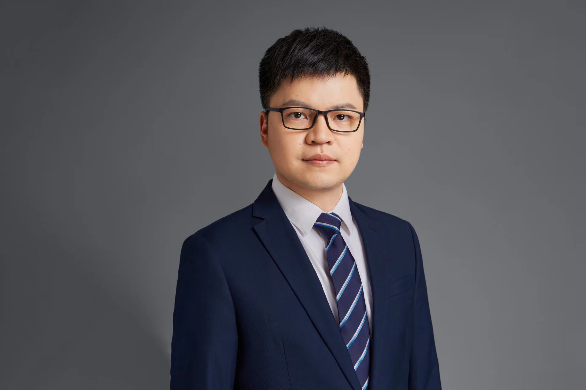 崔巍