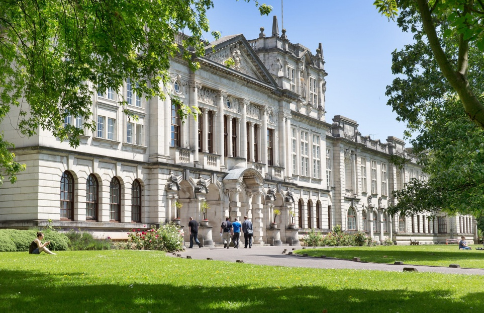  p data-id="ugcpnmawxvhm">卡迪夫大学(威尔士语:prifysgol caerdydd