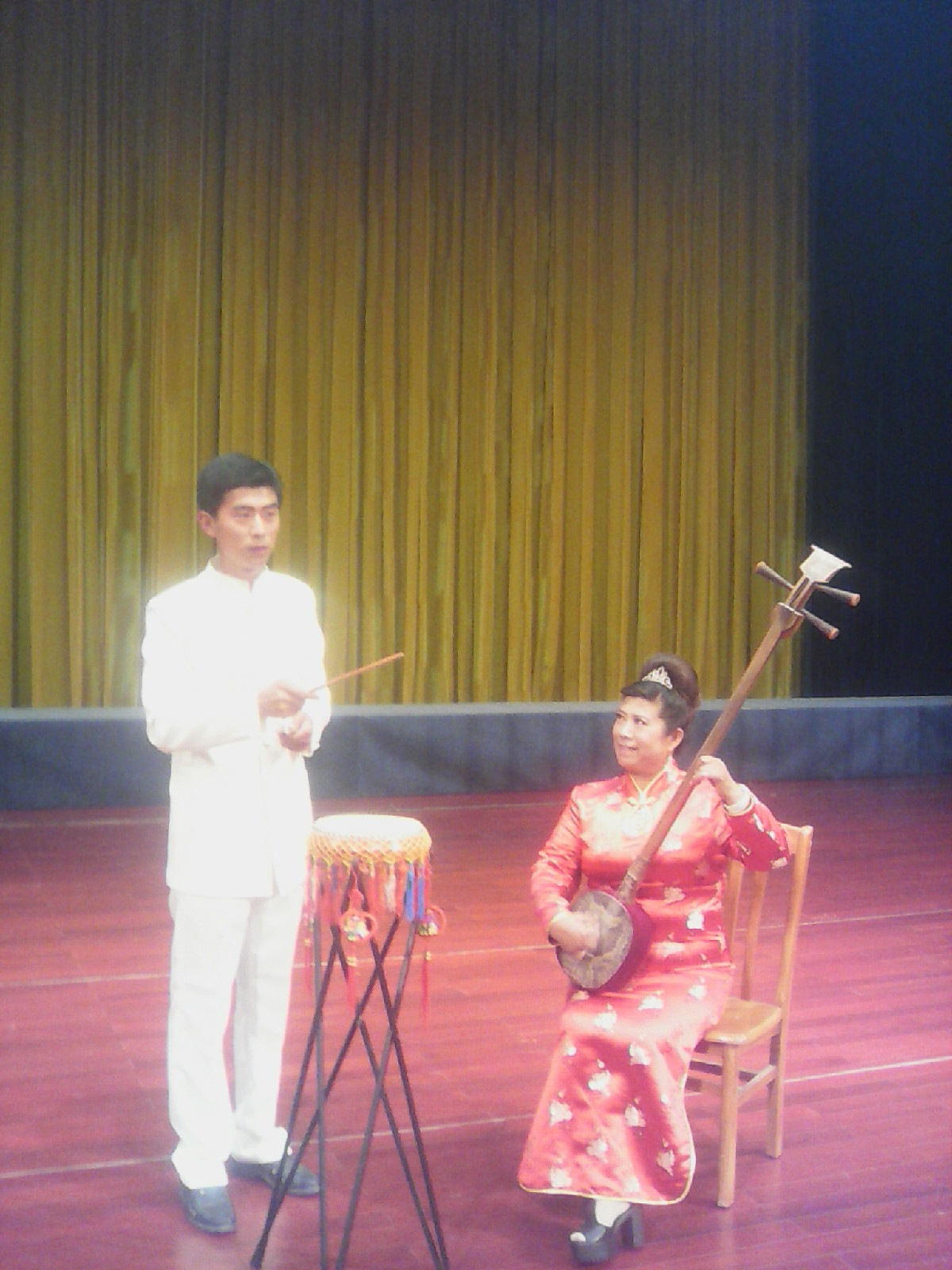  p>梨花大鼓是河北南部地区独有的鼓曲之一,也是中国曲坛上一支别具