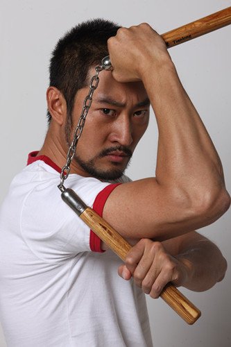  p>刘腾远,原名刘冬,1978年9月9日出生于吉林省,中国内地影视男演员