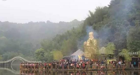  p data-id="gnb3d63znc">宝锭山风景区,坐落在全国十大竹子之乡之一
