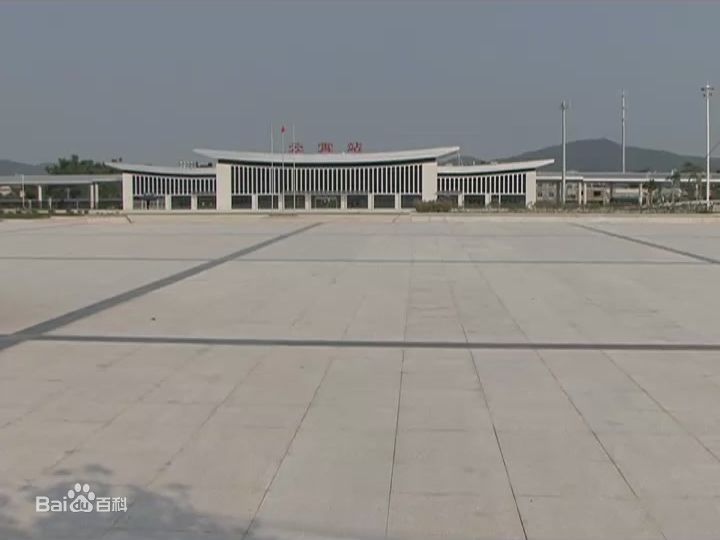  p>云霄站(yunxiao railway station)位于中国福建省漳州市,是中国