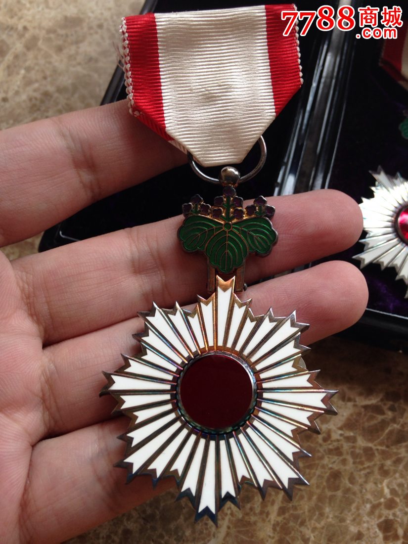  p>旭日章为日本勋章的一种,于1875年4月10日制定. /p>