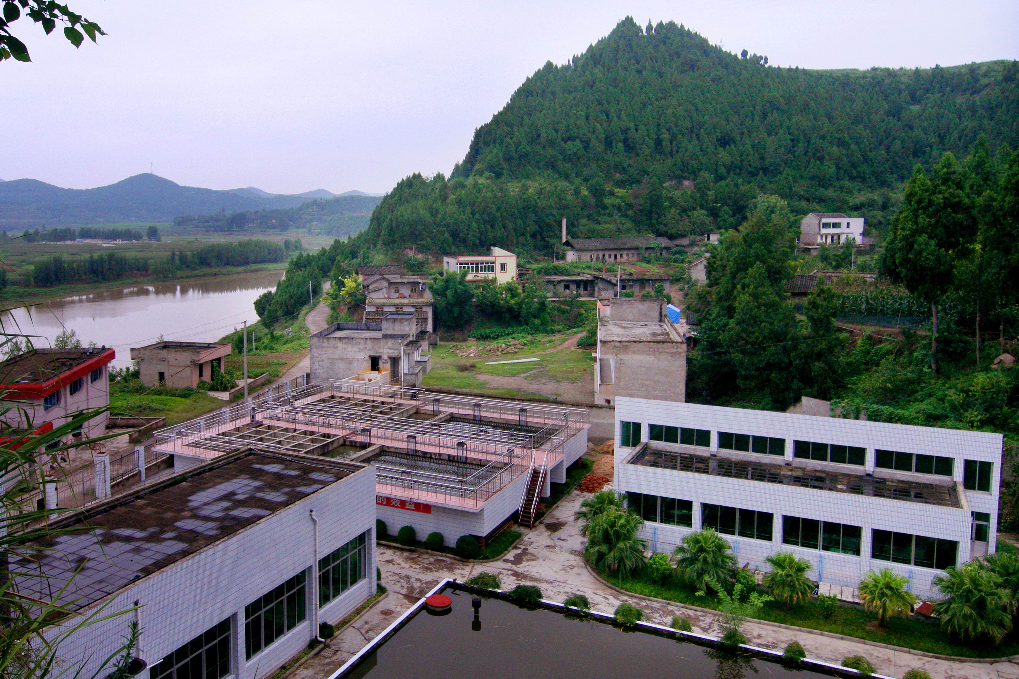  p data-id="gnhe52hlk3">云溪镇是盐亭县政治经济文化中心.