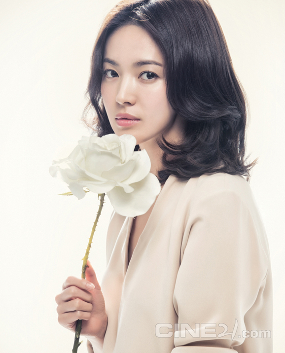  /i>,1981年11月22日出生于韩国大邱广域市,韩国影视女演员