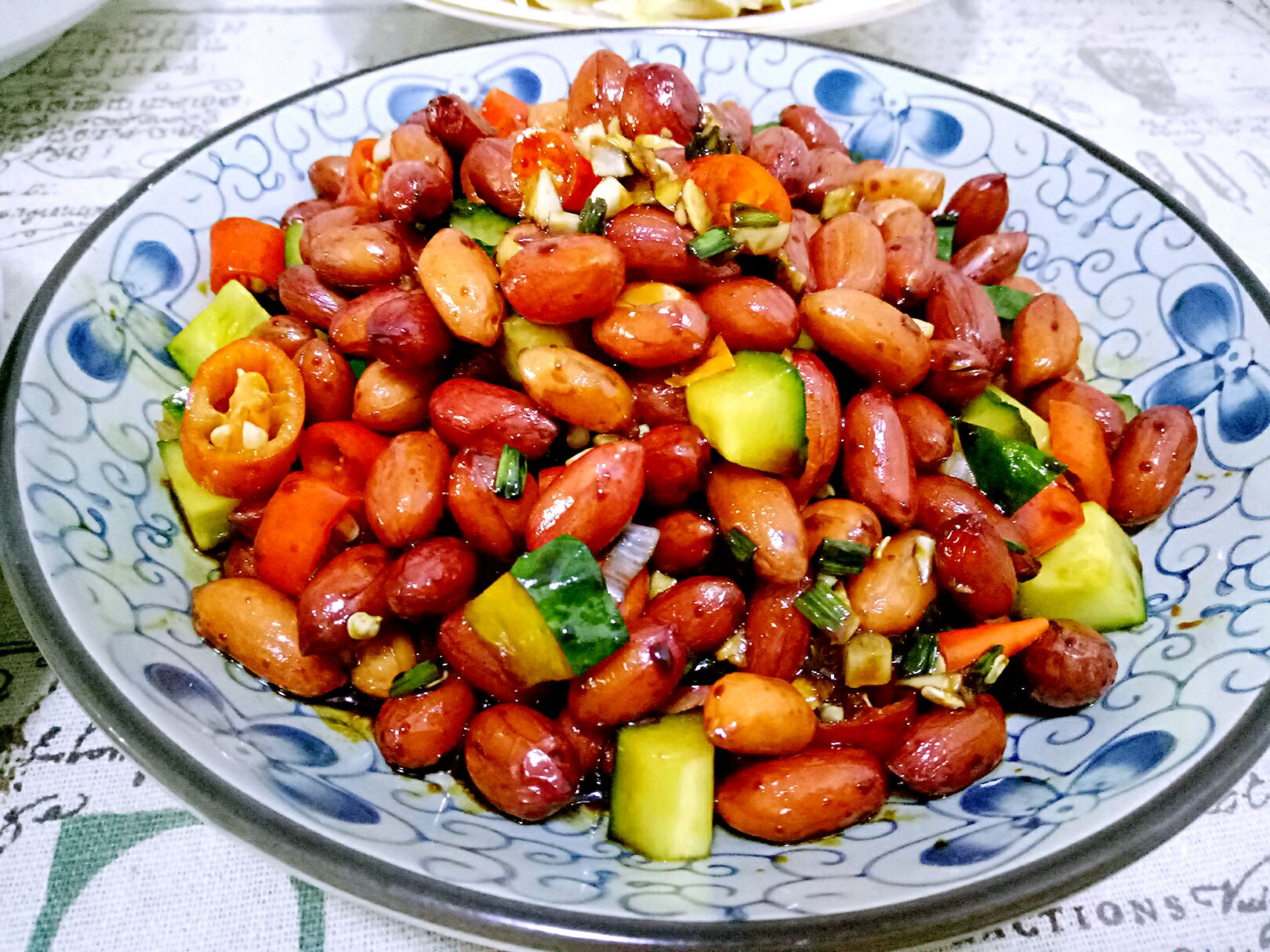  p data-id="gnb5jg3fn2">陈醋花生是一道家常美食,主要材料是花生米