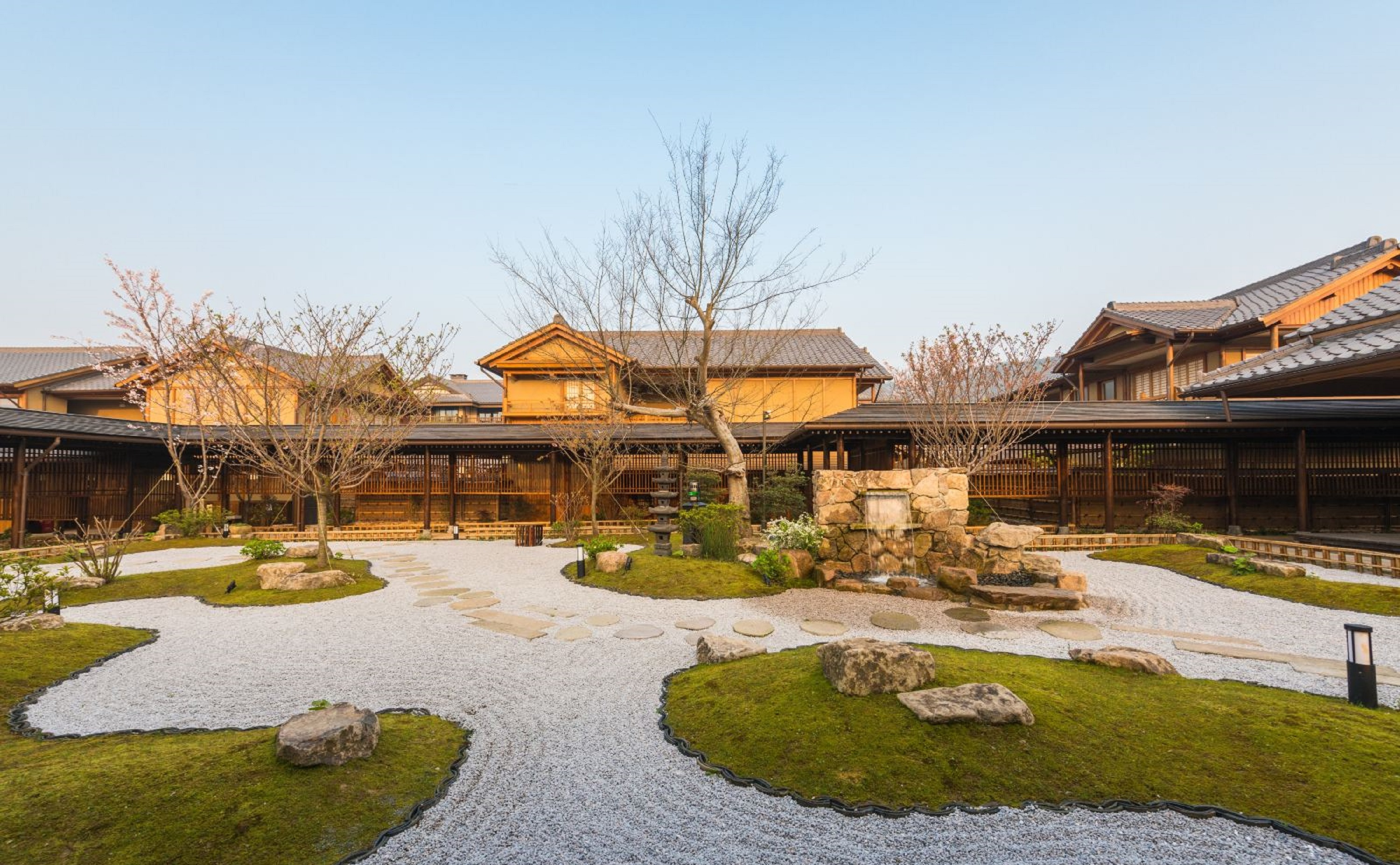  p>禅意小镇· a target="_blank" href="/item/拈花湾">拈花湾 /a>