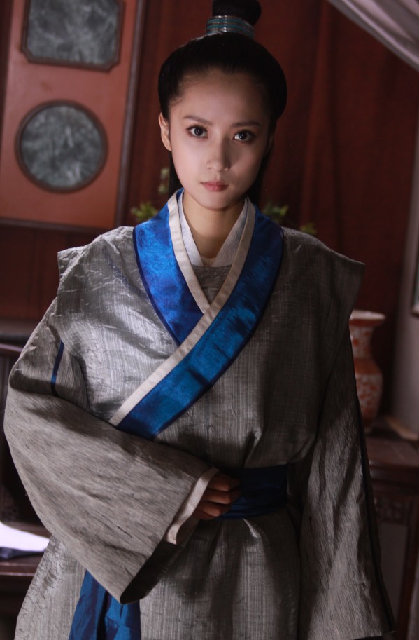 czgr">关慧卿,1989年11月5日出生于黑龙江省牡丹江市,中国内地女演员