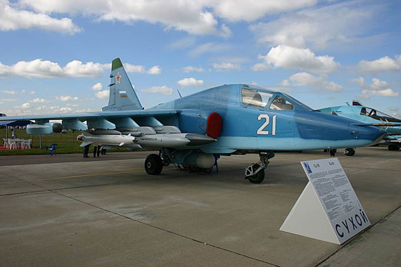  p>苏-39攻击机是 a href="#">苏联 /a>苏霍伊设计局研制的一种亚音速