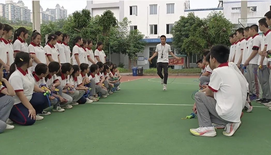 重庆市巴南中学校