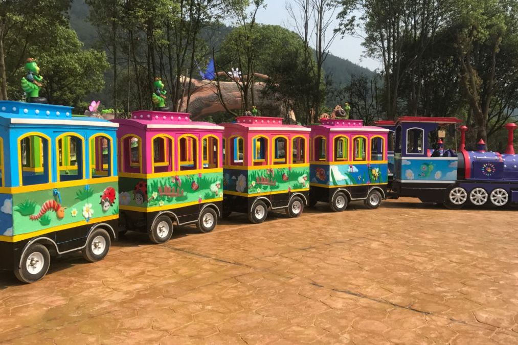  p>蝶舞蜂飞主题乐园位于吉安市青原区青原山风景区游客服务中心大门