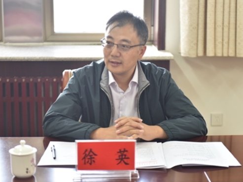  p>徐英,1970年3月生,内蒙古党校研究生学历,中共党员,现任锡林郭勒盟