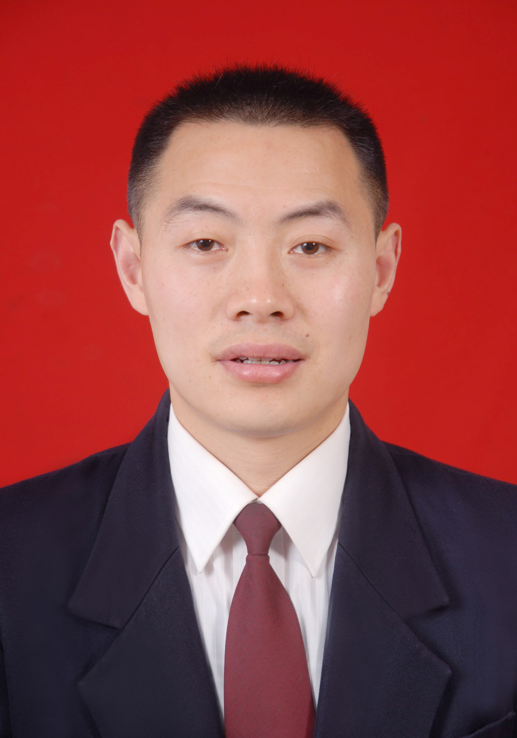  p data-id="swcrxzv8ktaw">王建,男,汉族,197