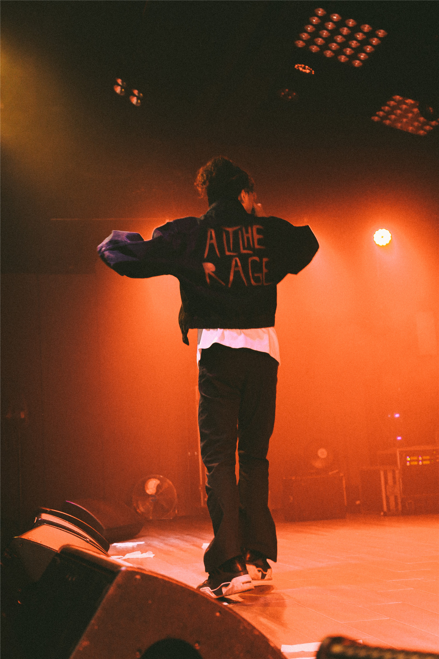  p data-id="gnx2c7g590">杨俊逸(psy.