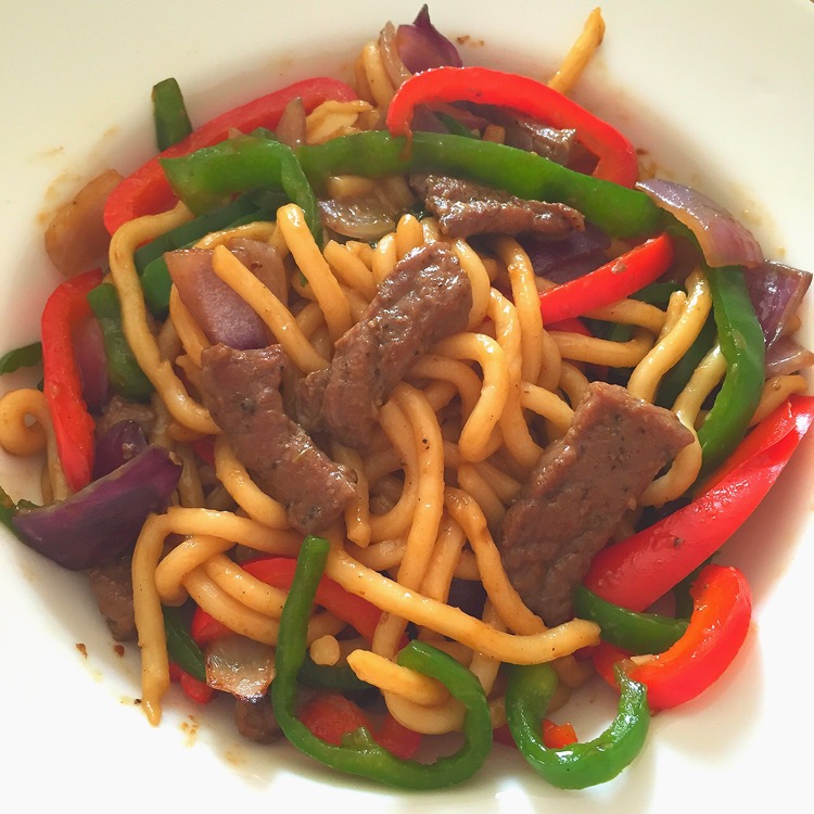 一道由嫩牛肉,乌冬面, a href="#" data-lemmaid="6924470">青菜 /a>