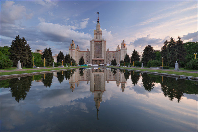 国立莫斯科罗蒙诺索夫大学