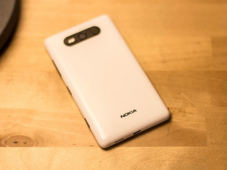  p>nokia lumia 820是 a target="_blank" href="/item/诺基亚/114431