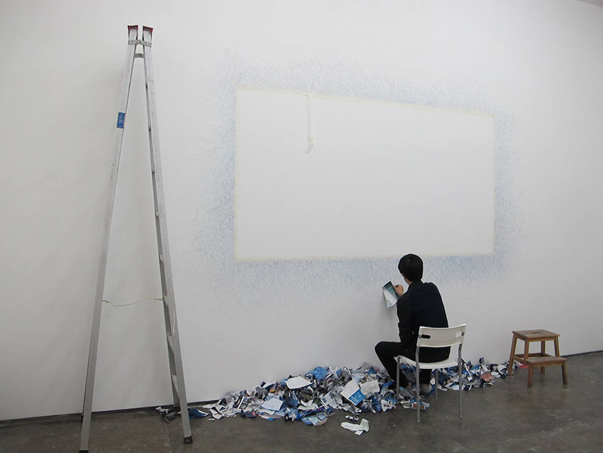  p data-id="gnaz5k87rp">艺术家李钢,1986年生于 a target="_blank"