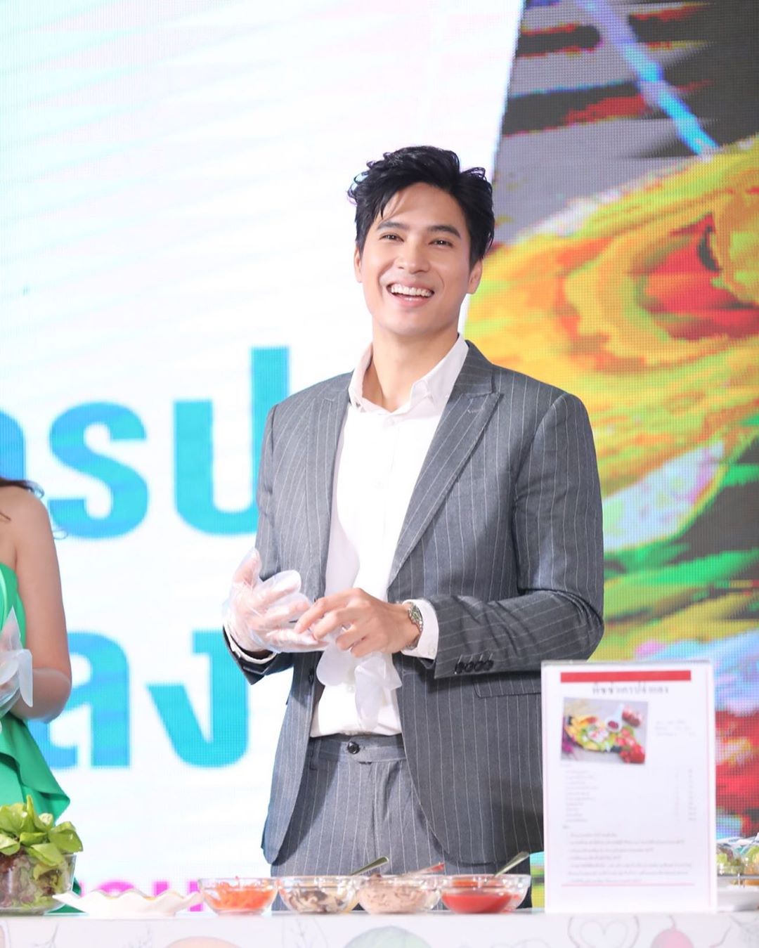 塔拉德·萨恩固安卡瓦迪(michael,mike),1990年4月17日出生于泰国孔敬