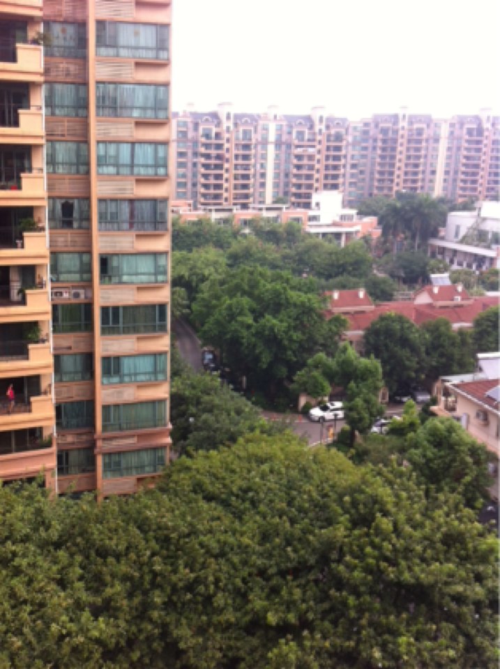  p>雅居乐雍华廷一期位于广州市花都旧区,由 a target="_blank" href=
