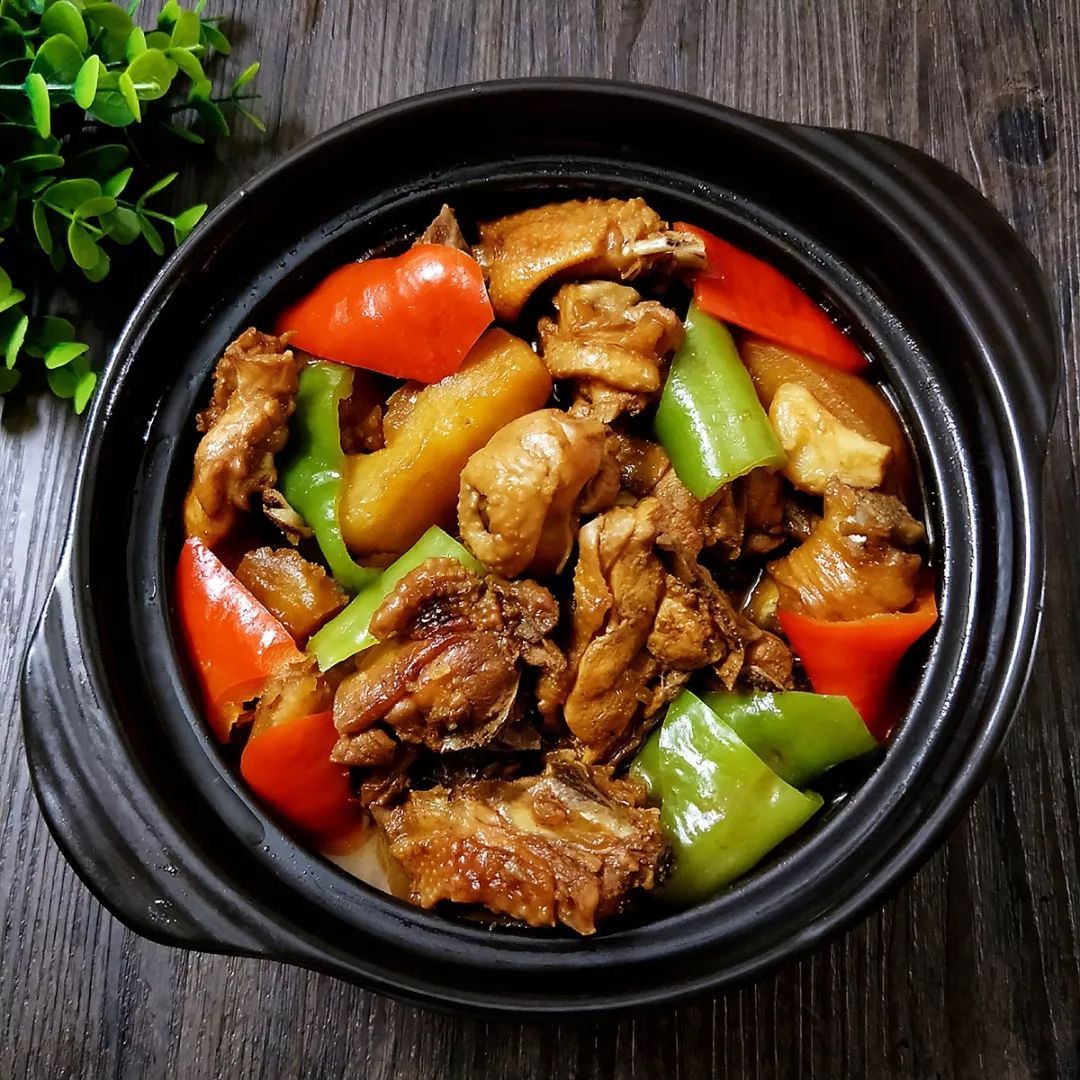  p> a target="_blank" href="/item/黄焖鸡米