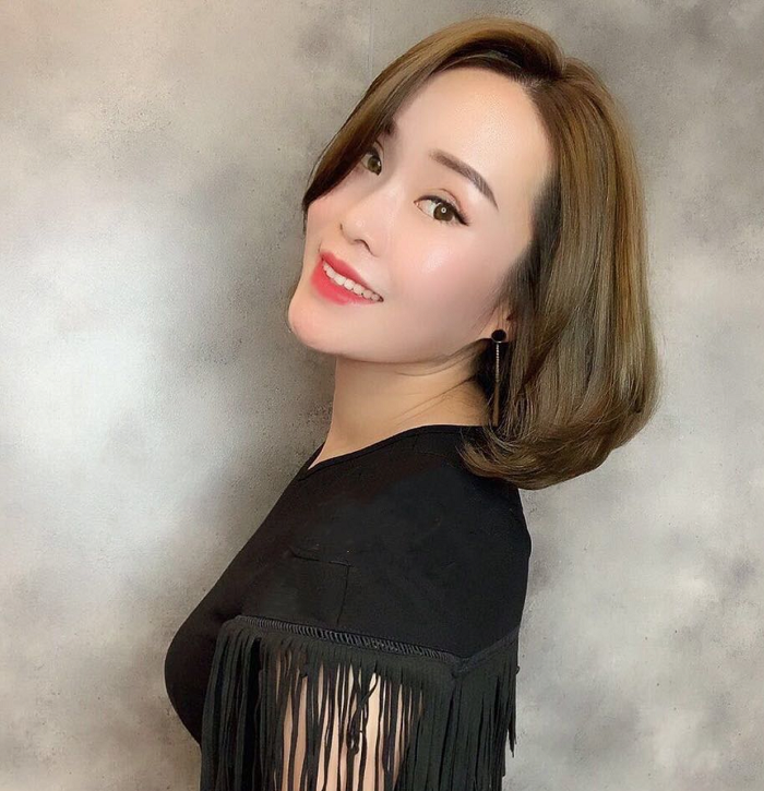  p>库妮珂,原名刘阳,新疆籍女歌手,音乐唱作人,演唱的歌曲有《 a