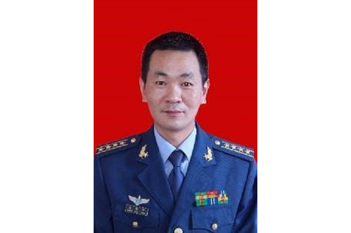  p>黄险峰,汉族,中共党员,现任解放军94686部队政治委员, a target="