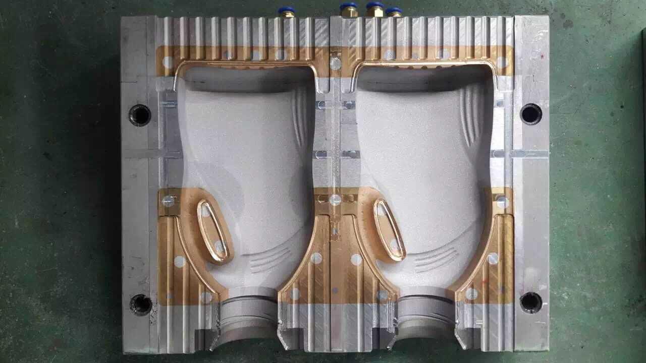 中空吹塑模具