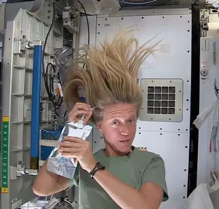 太空探险是一种什么样的体验？_百科TA说