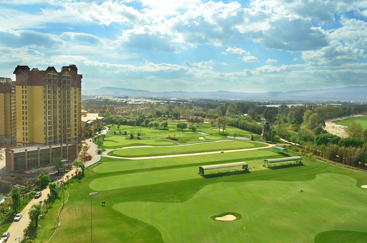 从昆明东南西北到达中信嘉丽泽仅需30分钟,从项