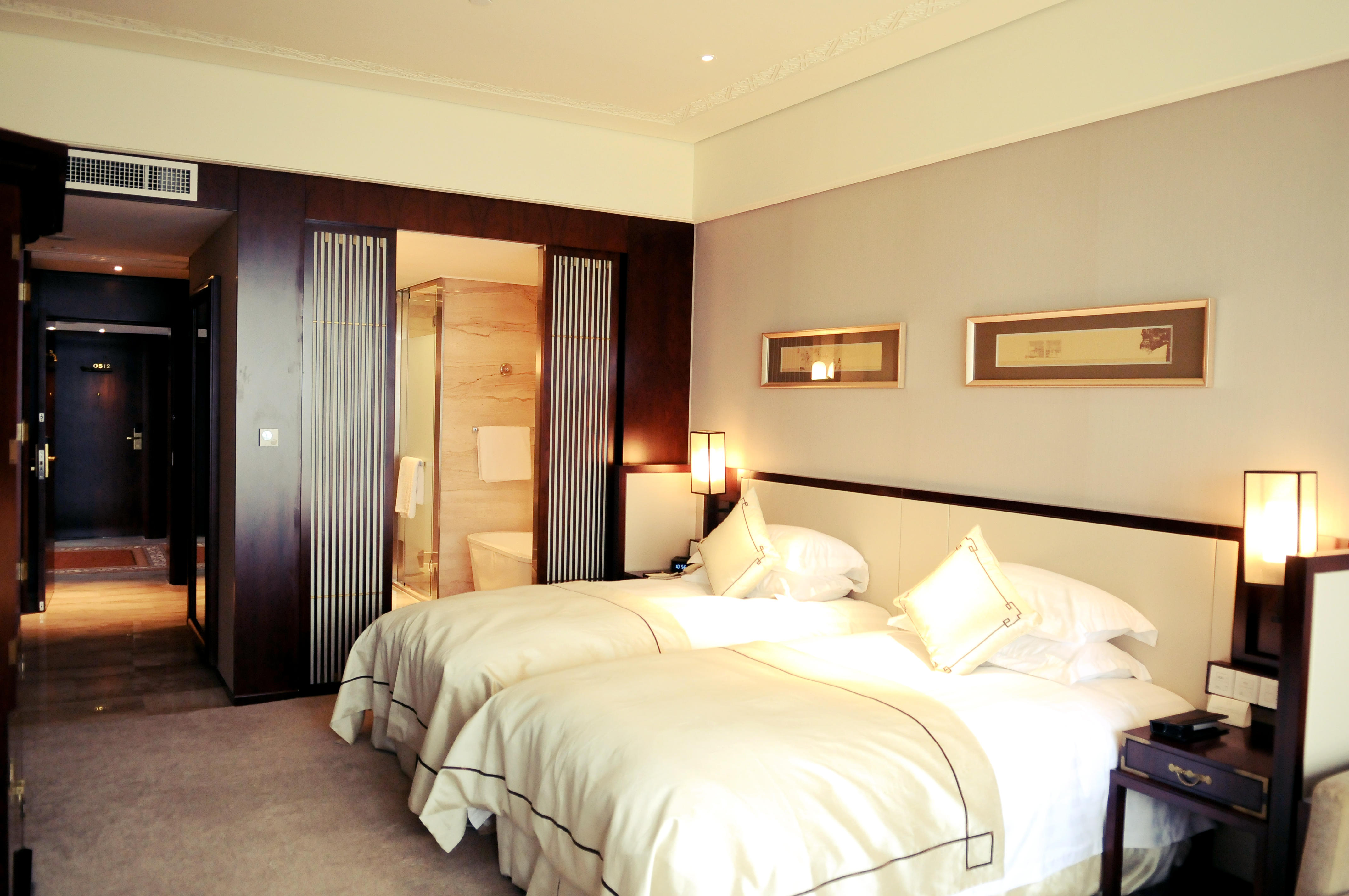  p>安徽铜雀台开元国际大酒店是由安徽井湖实业集团在铜陵市倾力打造