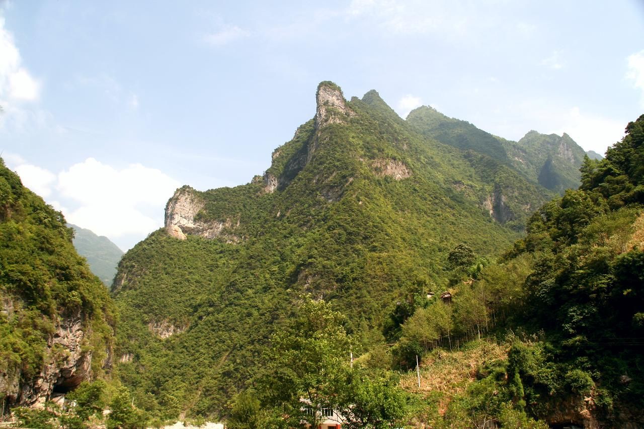 万源龙潭河风景区