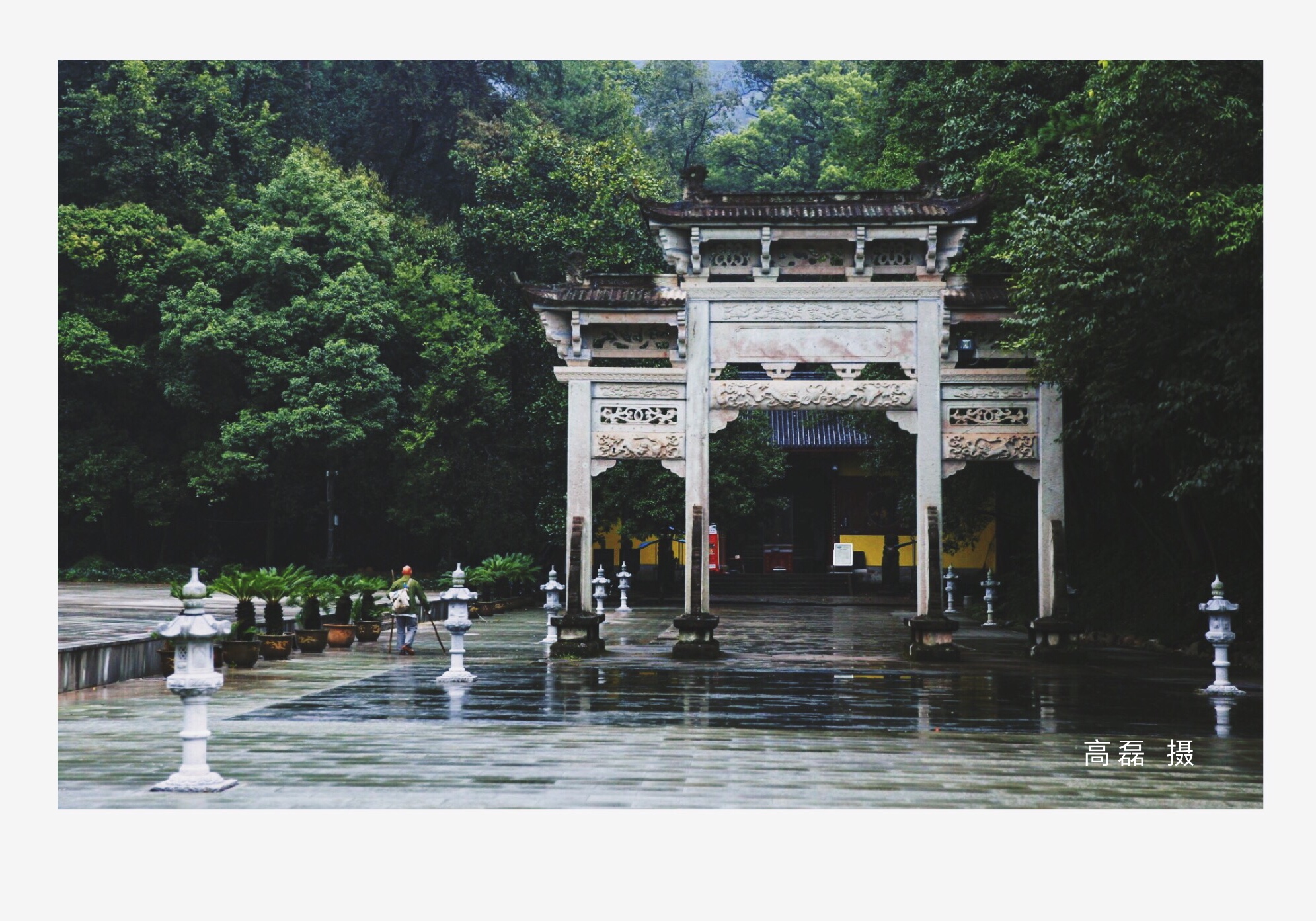 大佛寺,俗称金华大佛寺,地处浙江省金华市