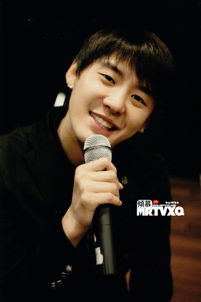  p>东方神起(            ), a target="_blank" href="/item/韩国