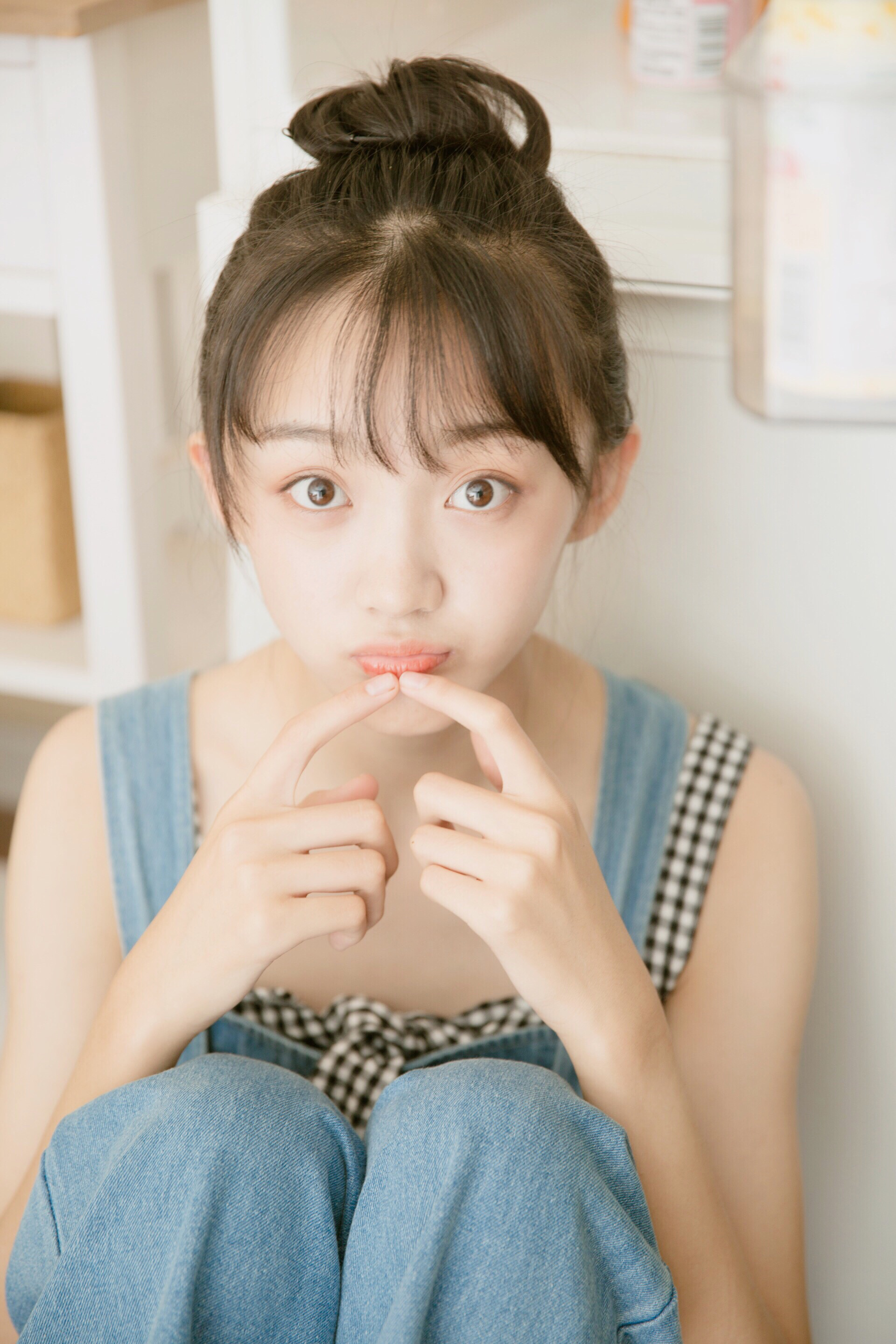  p>曲芷含,女,原名曲婉婷 i>(因撞名歌手 /i> i> a target="_blank"