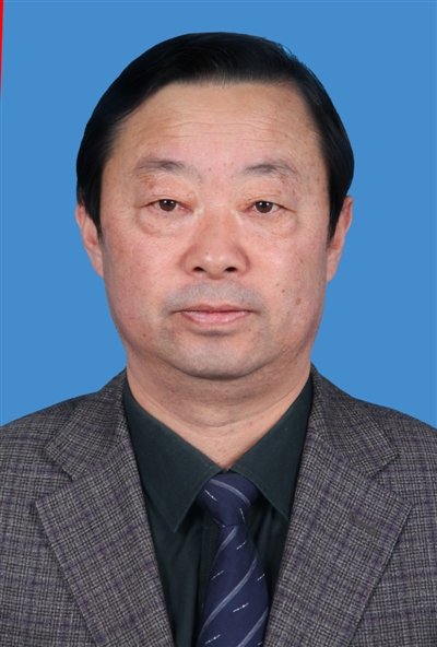 李青基,男,汉族,1962年10月生,甘肃永昌人