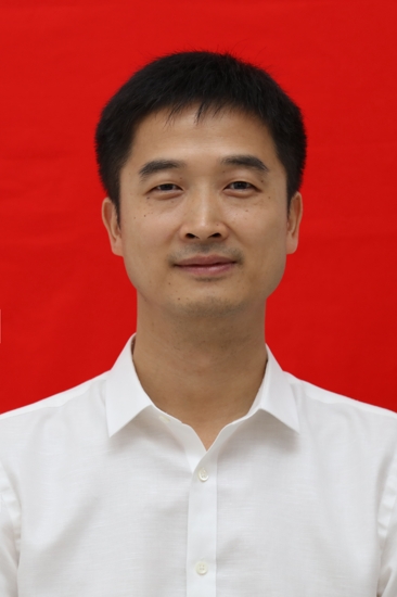 杨成平
