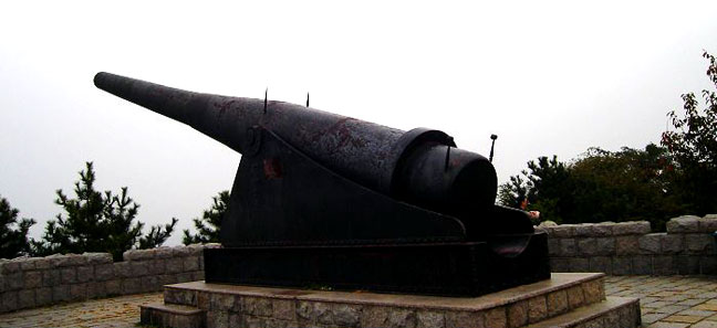 60244" data-lemmaid="60244">青岛 /a>设置后,清军即在此山修筑炮台